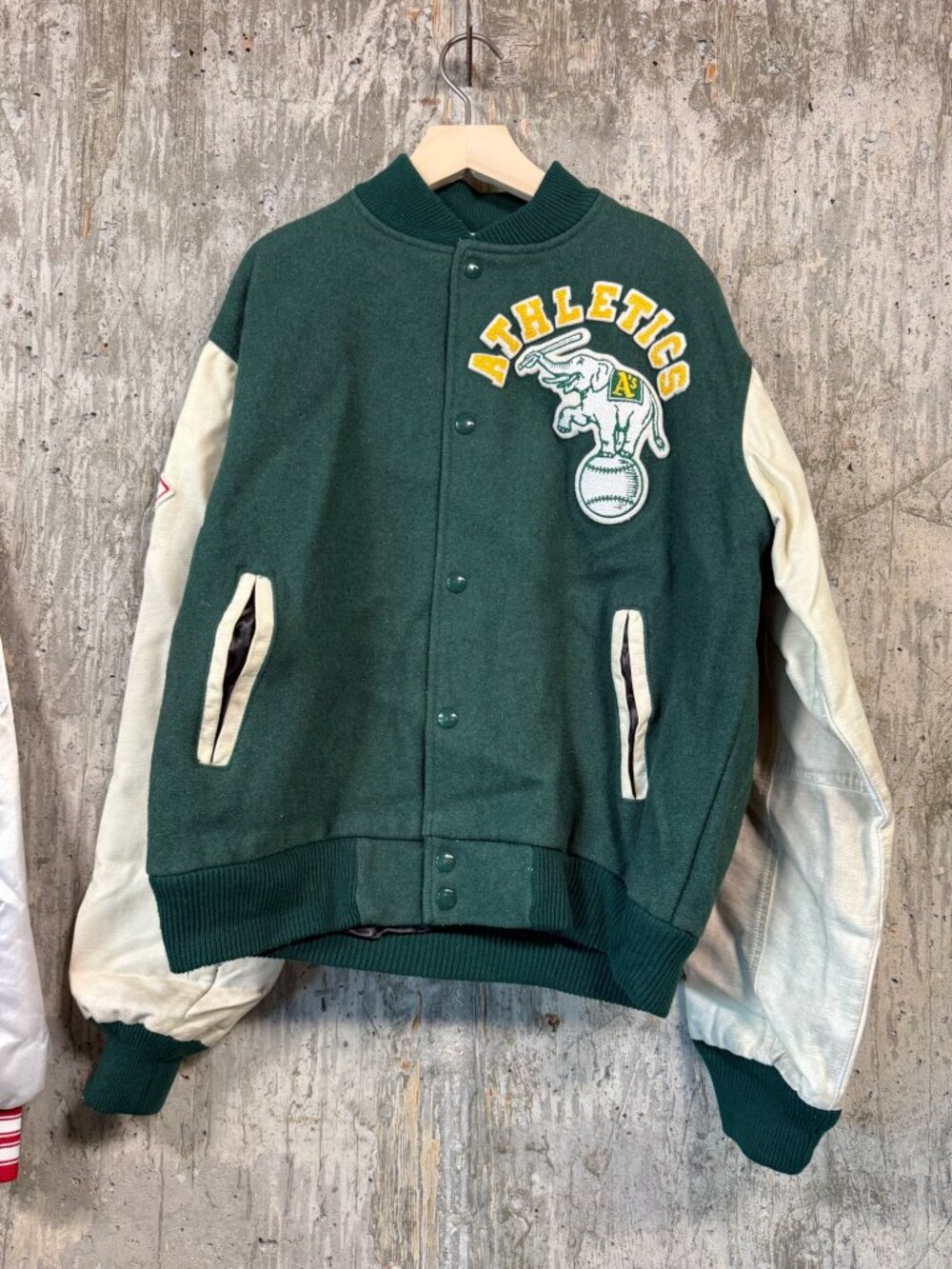 CHALK LINE Men's Vintage MLB Oakland Athletics Varsity Jacket (Missing Size)